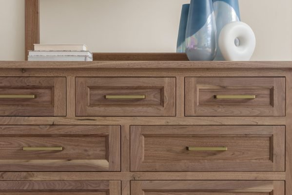 Bedroom_Hudson_Natural Effects on Walnut_Detail 2