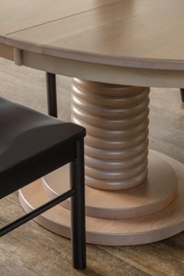 Dining Room_Liberty_Sea Shell on Sap Cherry and Black_Detail 6