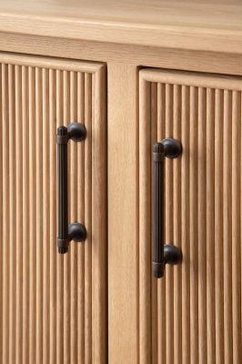 Dining Room_Waterford_Natural Waterborn on White Oak_Detail 1