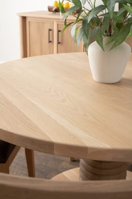 Dining Room_Waterford_Natural Waterborn on White Oak_Detail 3